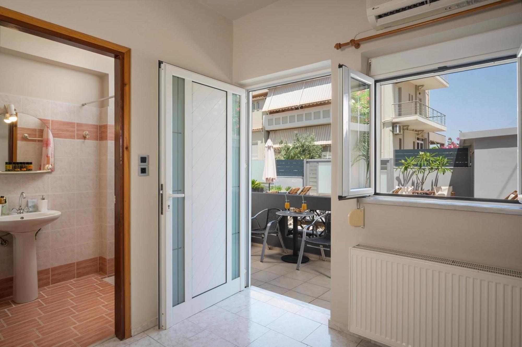 Sun Ray Luxury Apartments Agia Marina  Bilik gambar
