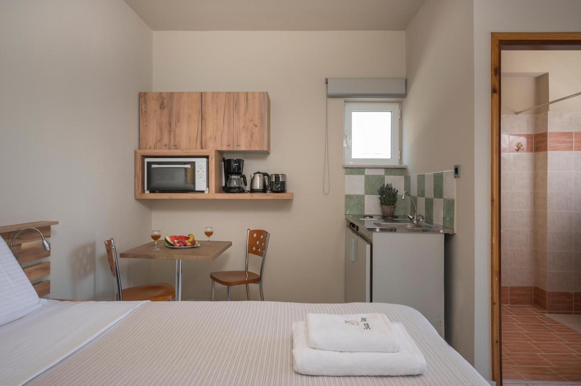 Sun Ray Luxury Apartments Agia Marina  Bilik gambar