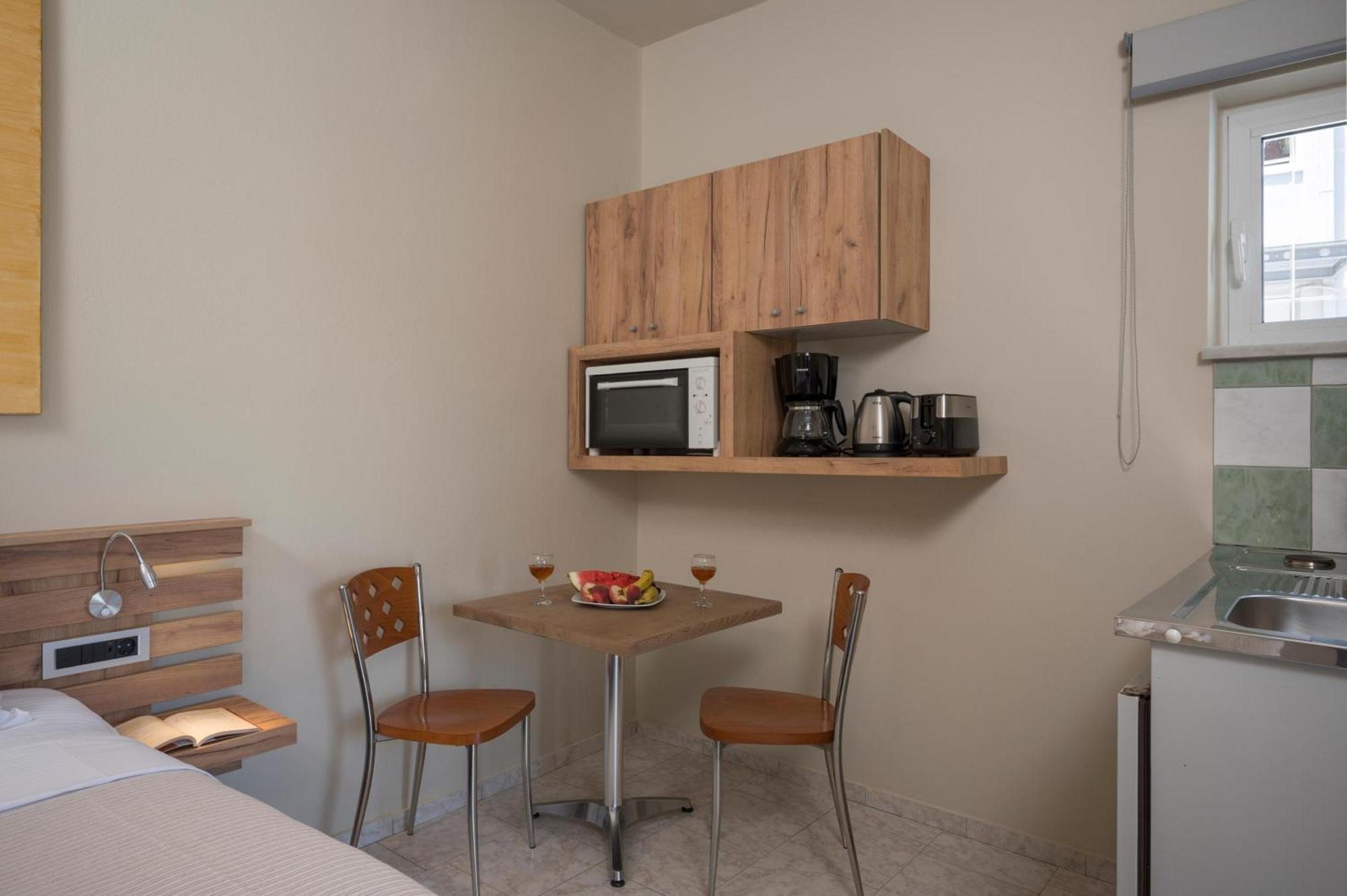 Sun Ray Luxury Apartments Agia Marina  Bilik gambar