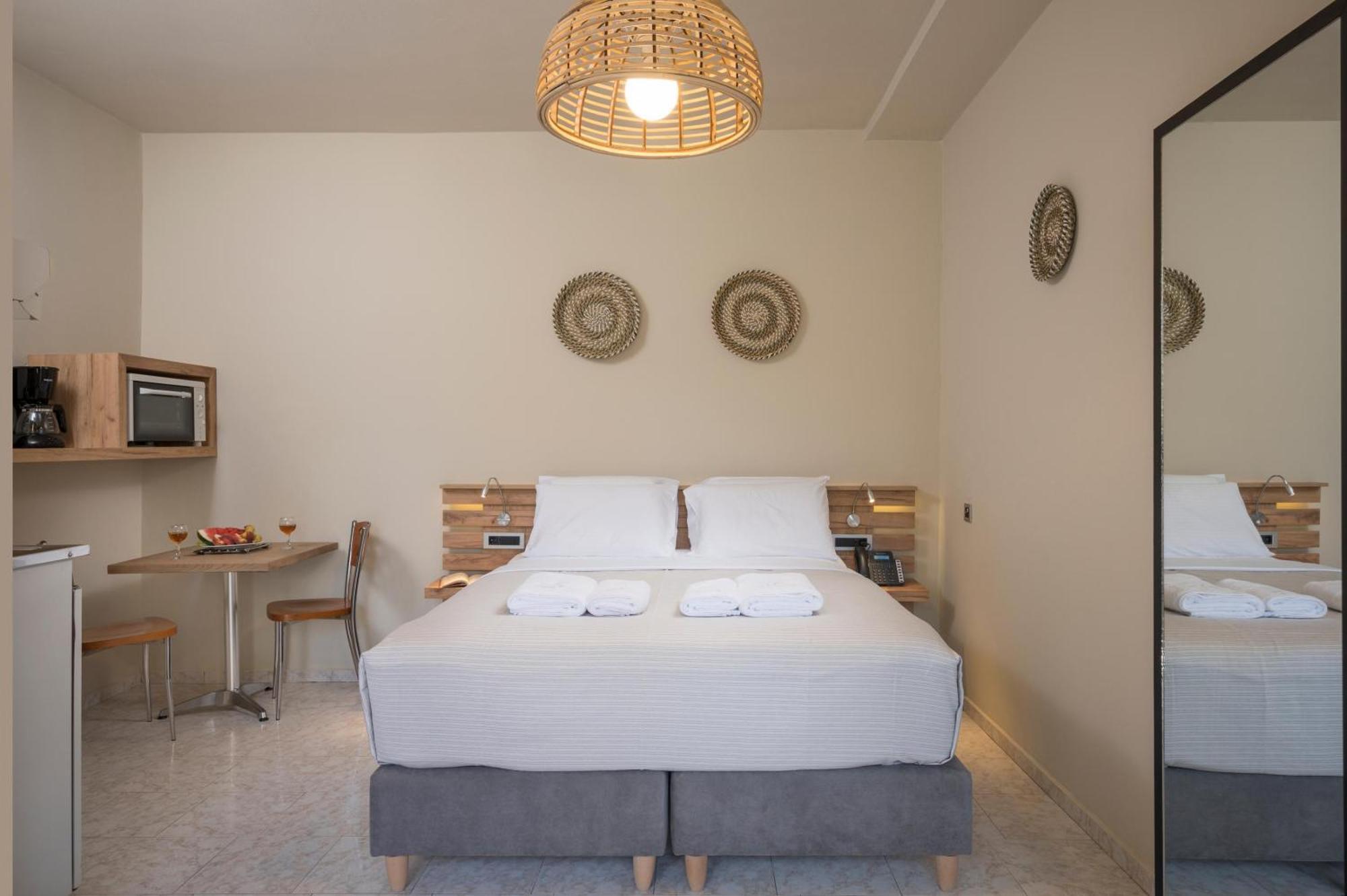 Sun Ray Luxury Apartments Agia Marina  Bilik gambar